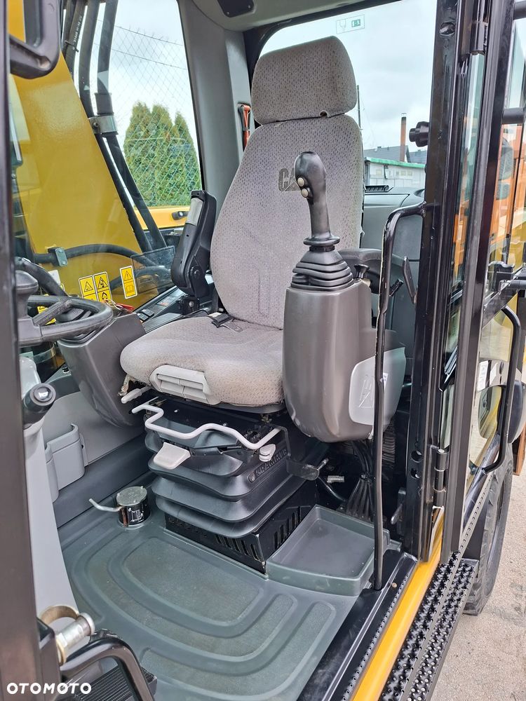 Caterpillar CAT M 318 D - 30