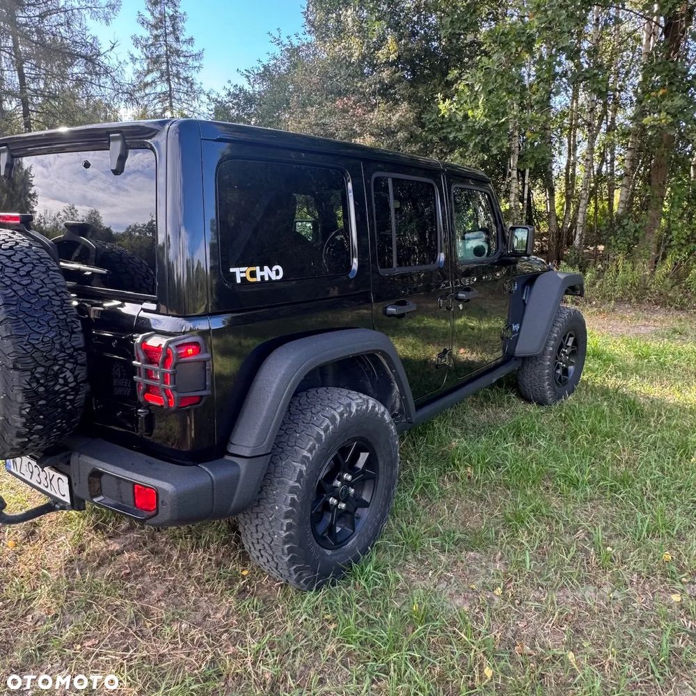 Jeep Wrangler - 8