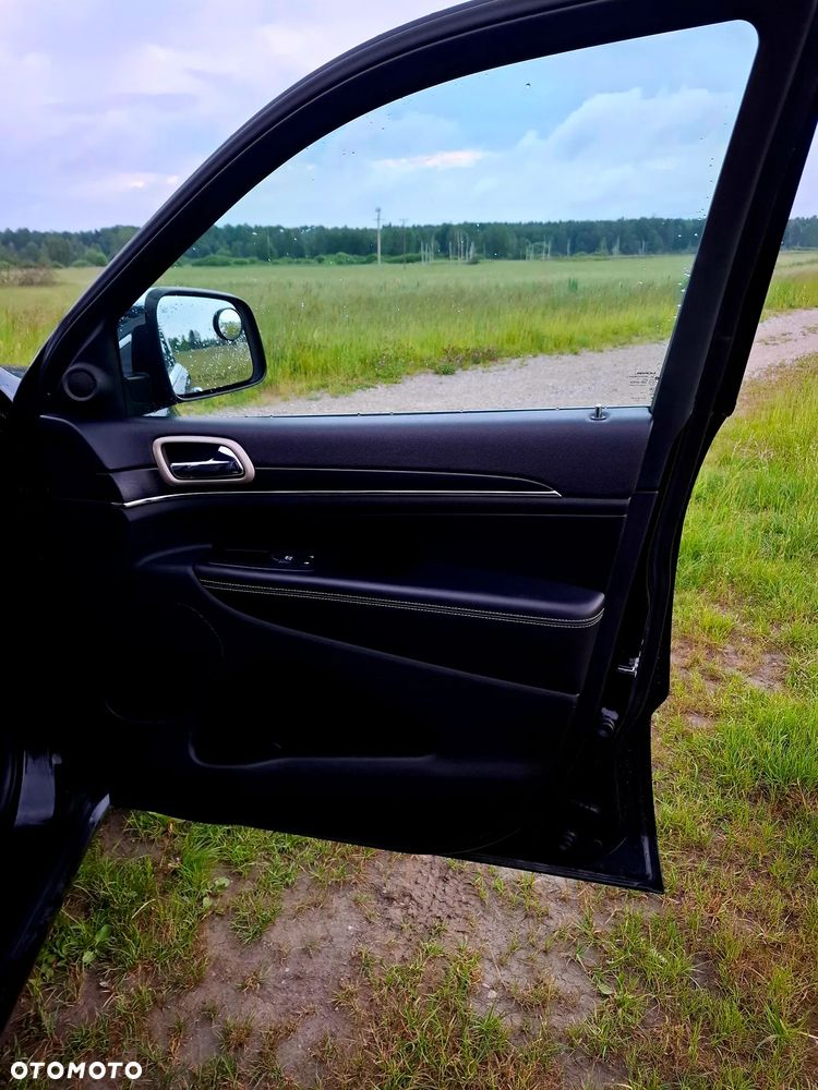 Jeep Grand Cherokee 5.7 V8 HEMI Overland - 18