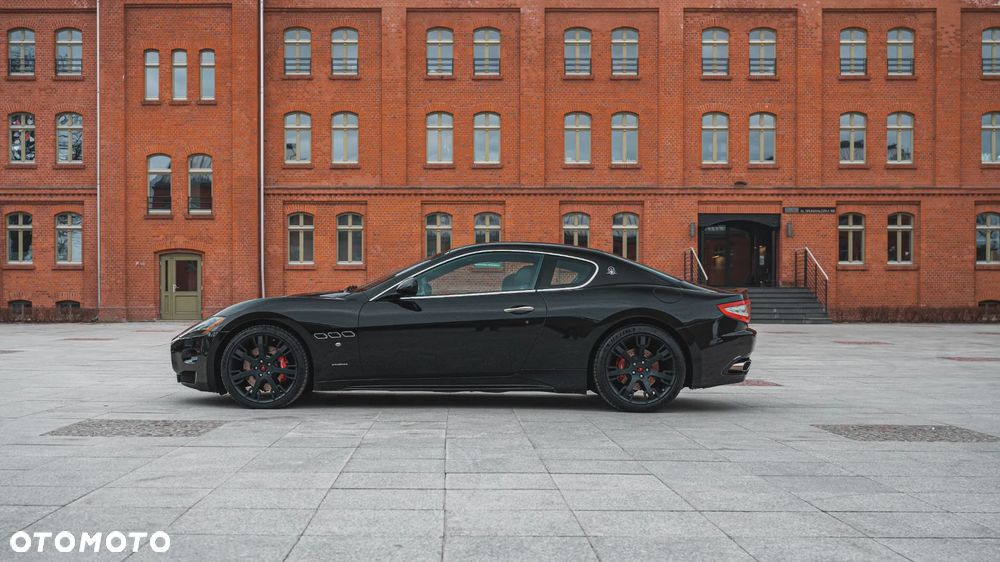 Maserati GranTurismo - 13