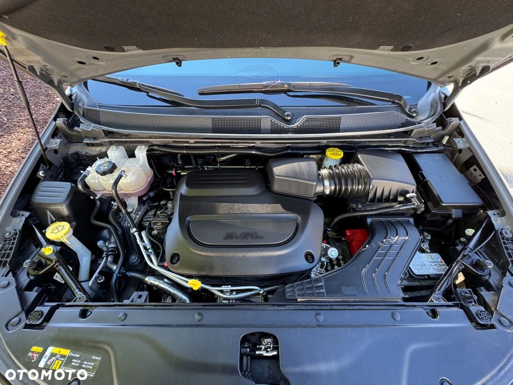 Chrysler Pacifica - 25