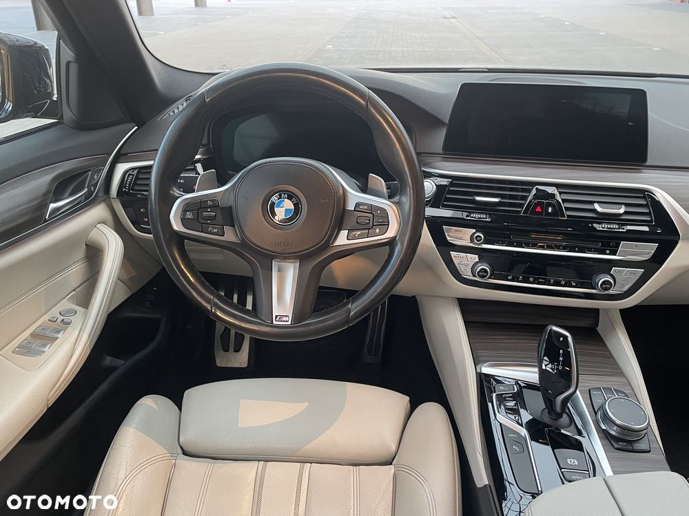 BMW Seria 5 - 21