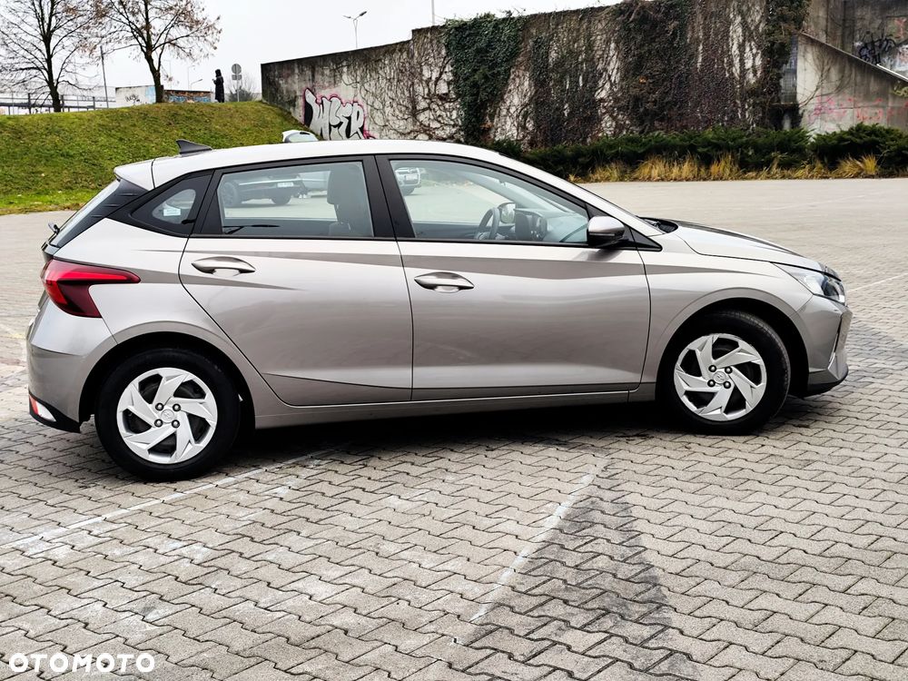 Hyundai i20 1.2 Pure - 16