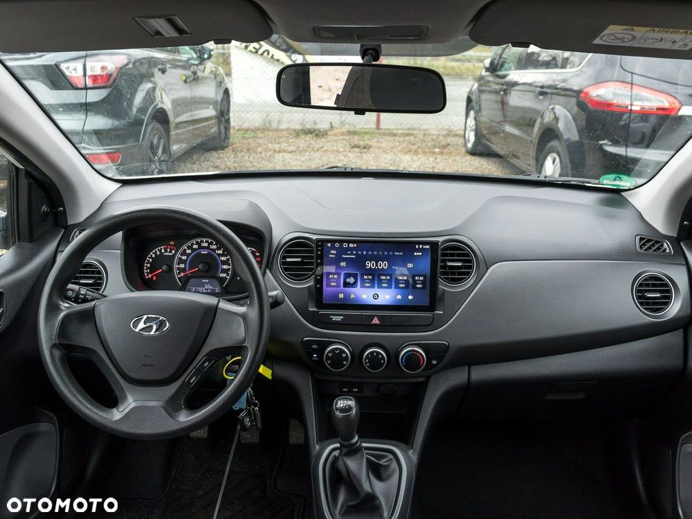 Hyundai i10 1.0 - 18