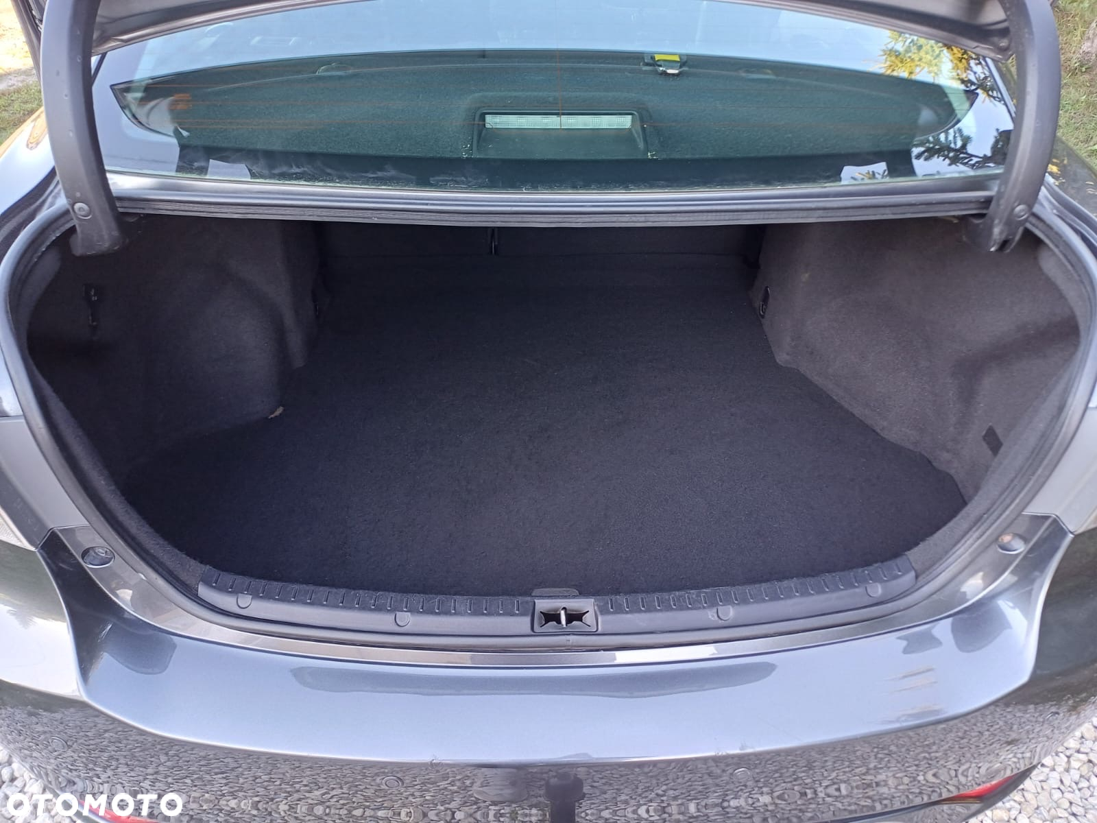 Toyota Avensis 1.8 Premium - 21