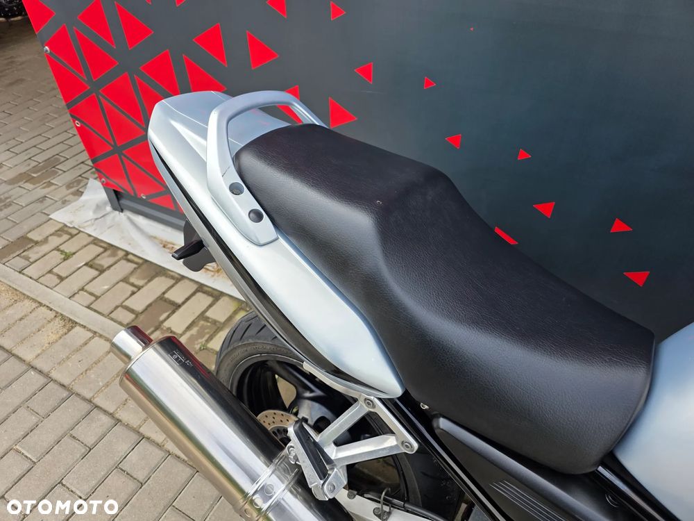 Yamaha FZS - 9