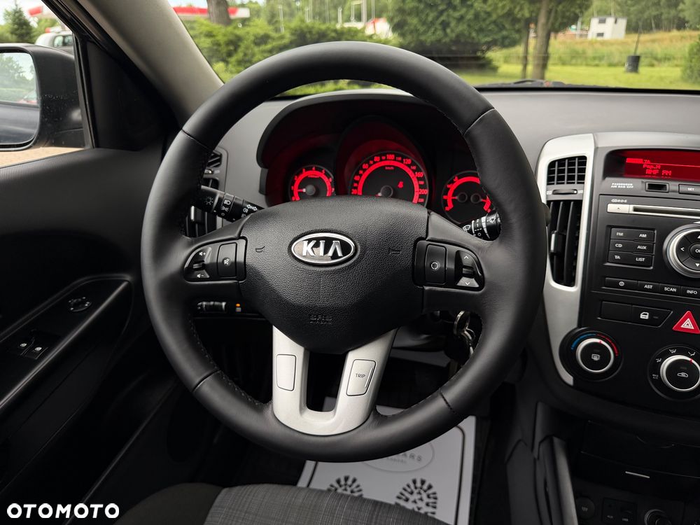 Kia Ceed 1.4 CVVT Dream-Team Edition - 7