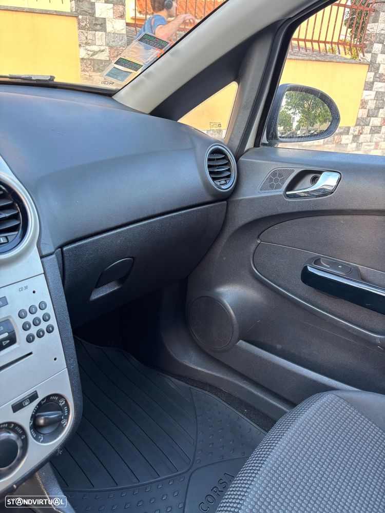 Opel Corsa 1.3 CDTi - 12