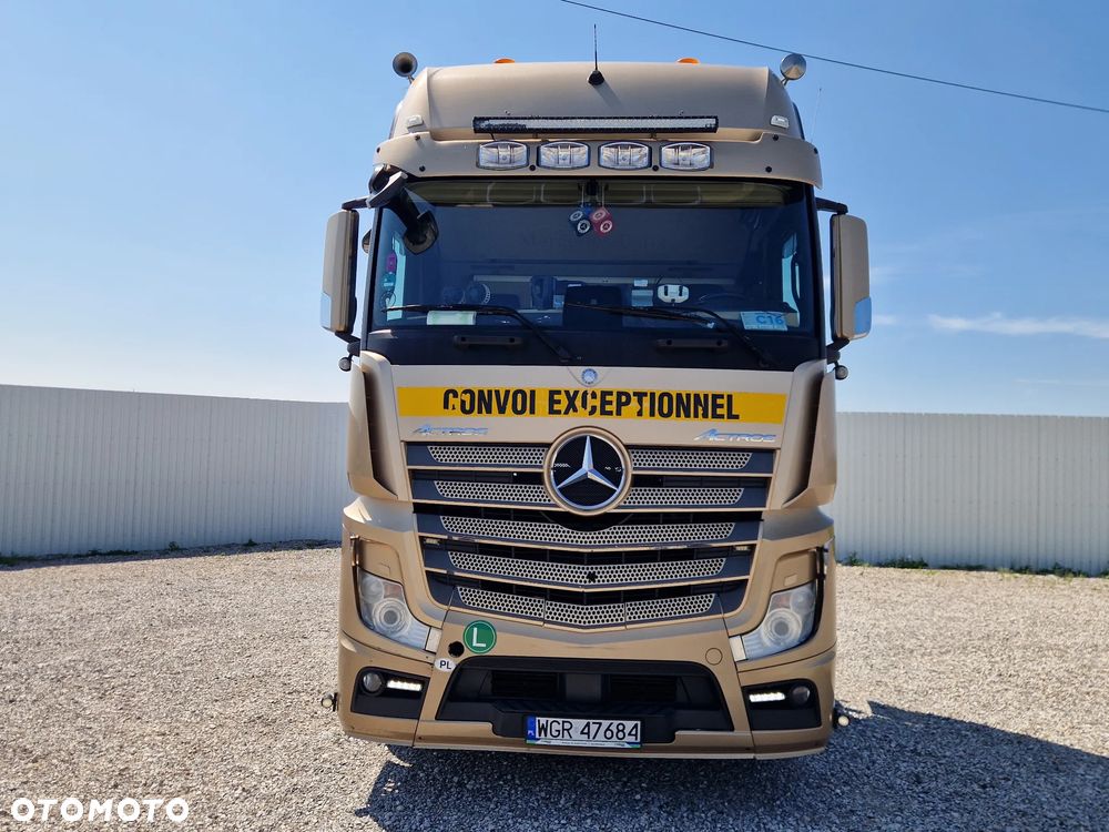 Mercedes-Benz Actros - 2