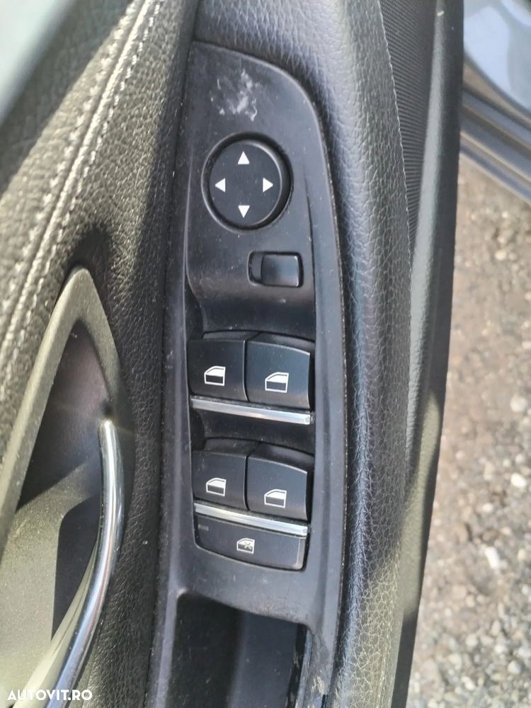 BMW Seria 5 520d Touring - 13