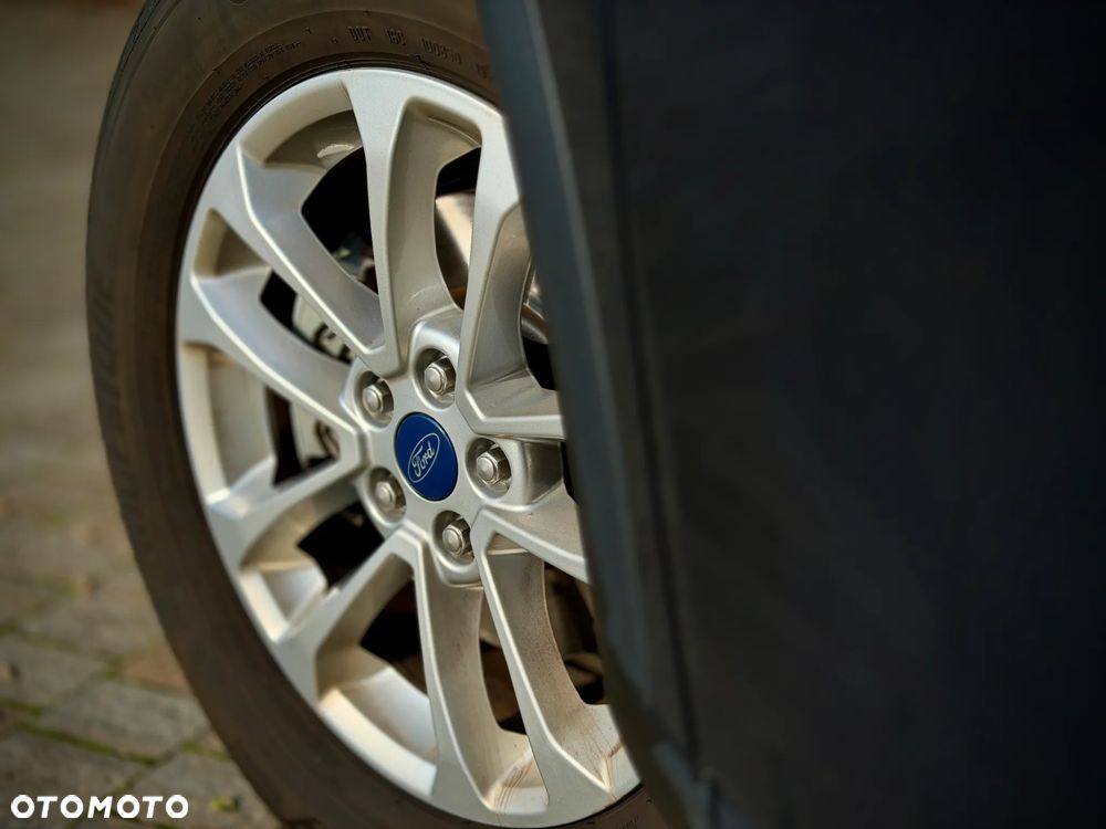 Ford Kuga 2.5 FHEV FWD Titanium X - 14