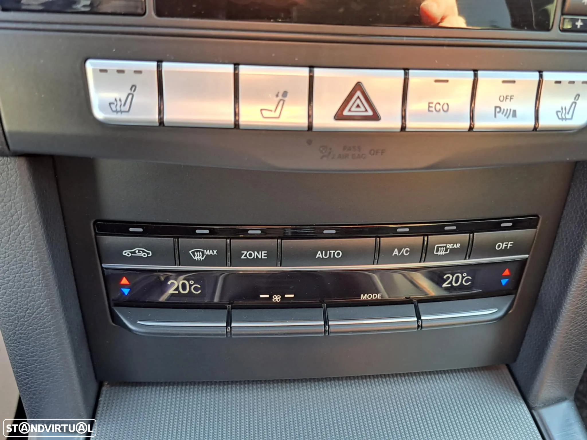 Mercedes-Benz E 220 BlueTEC Avantgarde - 40
