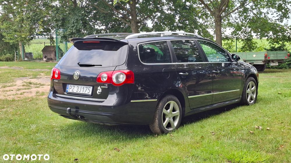 Volkswagen Passat - 4