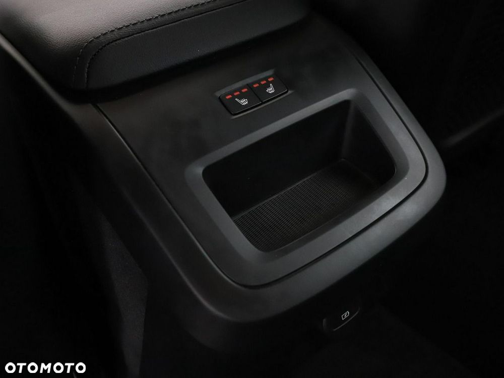 Volvo V60 B4 D Core - 37