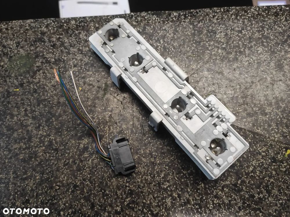 WKŁAD LAMPY TYLNEJ TYŁ PRAWY SKODA OCTAVIA 2 HB 1Z5945258A CAŁY SPRAWY WYSYŁKA !!!!!! - 3