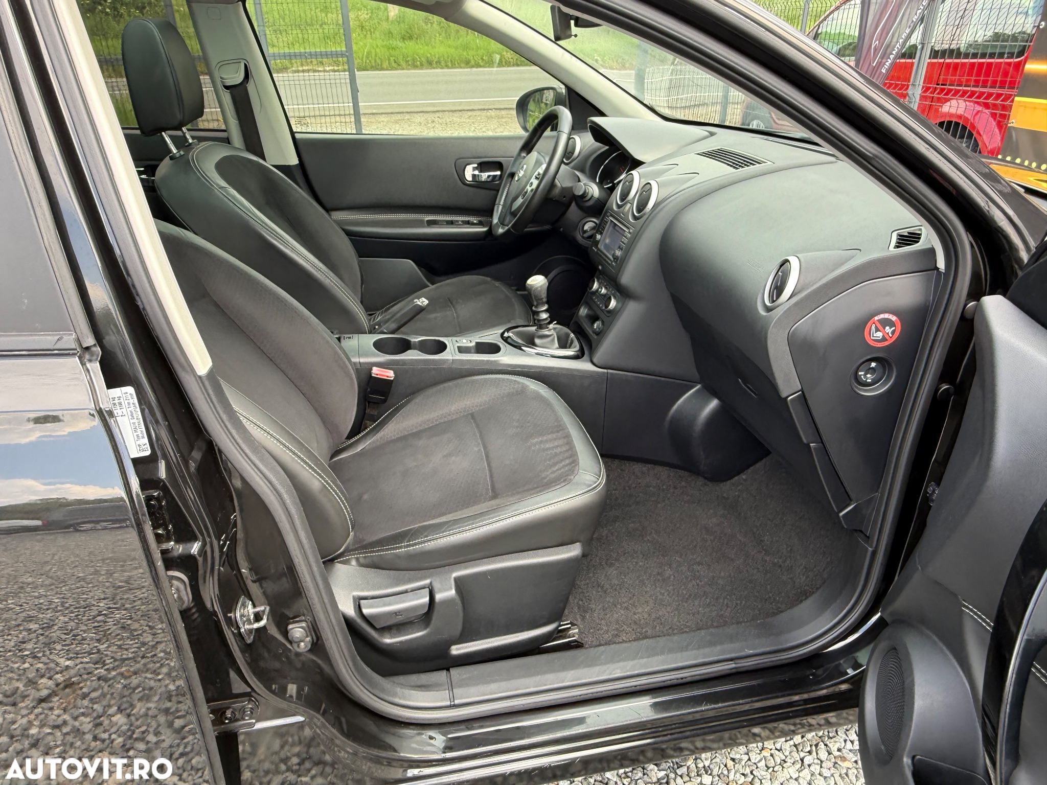 Nissan Qashqai 1.6 DCI DPF Start/Stop tekna - 14