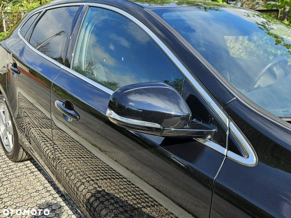 Volvo V40 D2 Momentum - 28