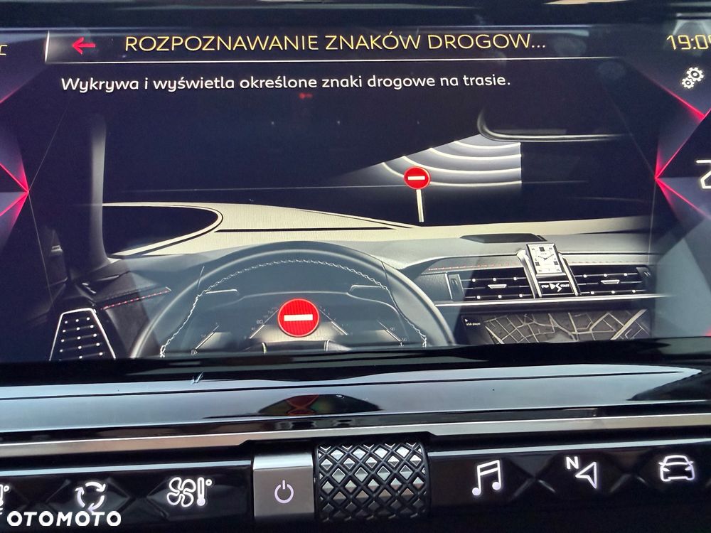 DS Automobiles DS 7 Crossback 1.6 PureTech Performance Line + - 22