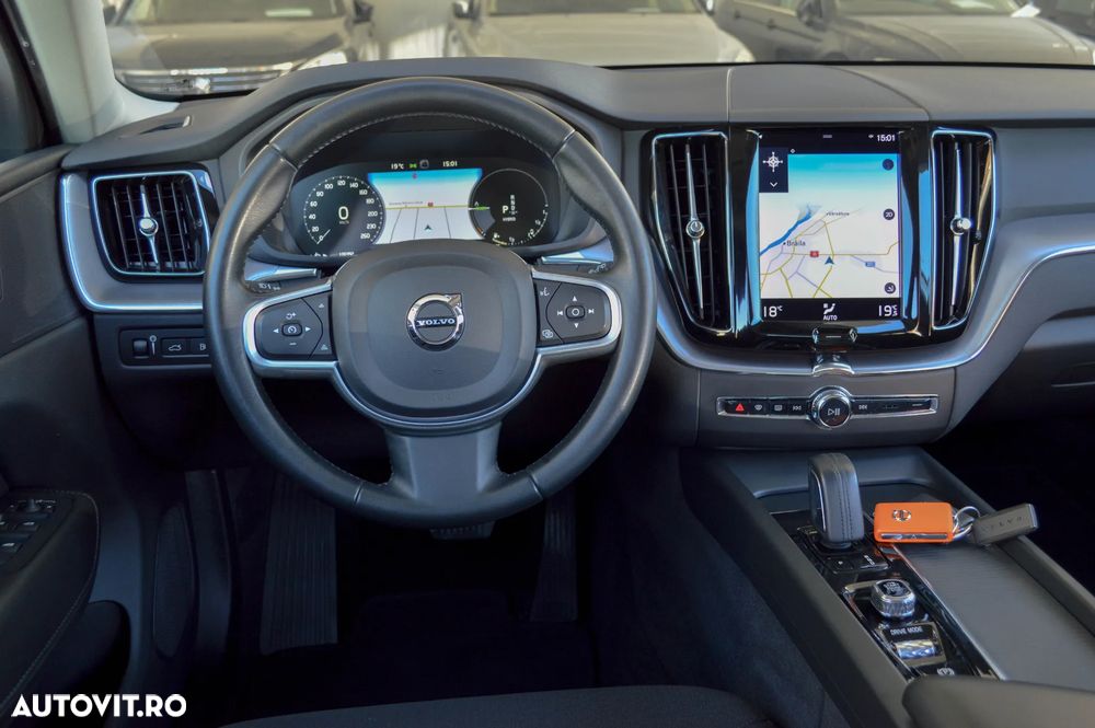 Volvo XC 60 T6 AWD Recharge Geartronic Inscription - 5