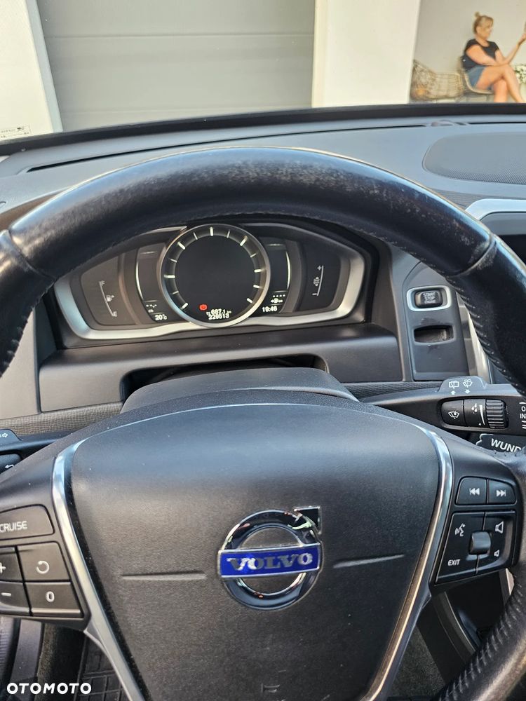 Volvo XC 60 D4 Drive-E Ocean Race - 13
