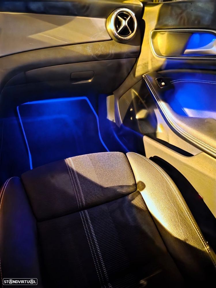 Mercedes-Benz CLA 180 d Shooting Brake Urban Aut. - 23