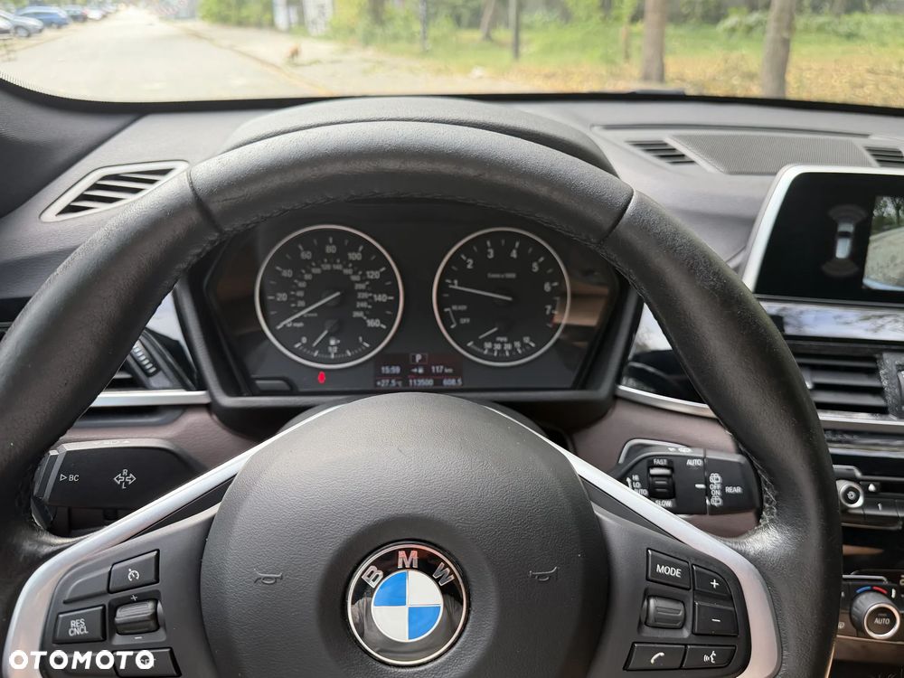 BMW X1 xDrive28i xLine - 17