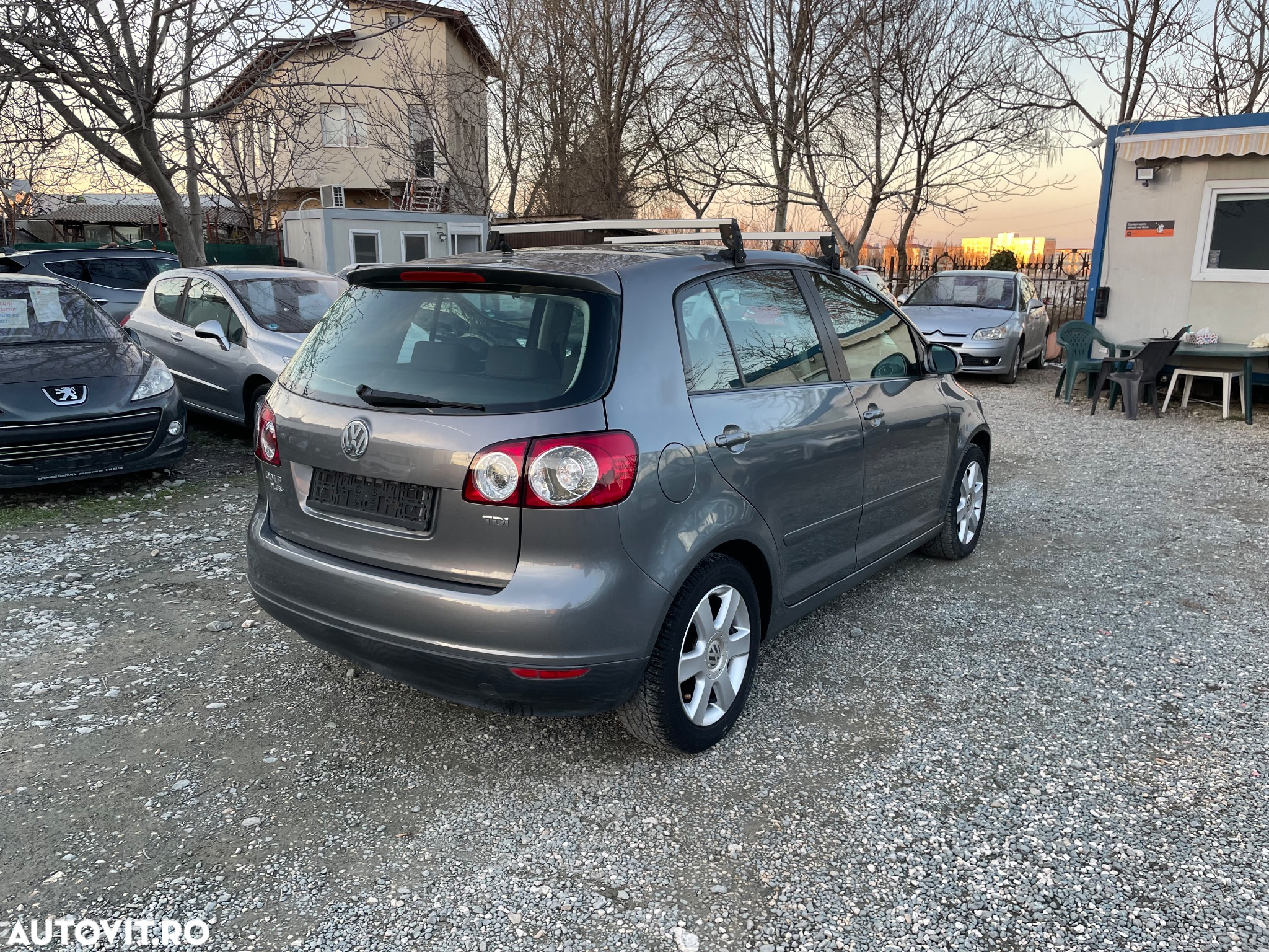 Volkswagen Golf Plus 1.9 TDI Comfortline - 16