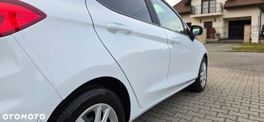Ford Fiesta - 12