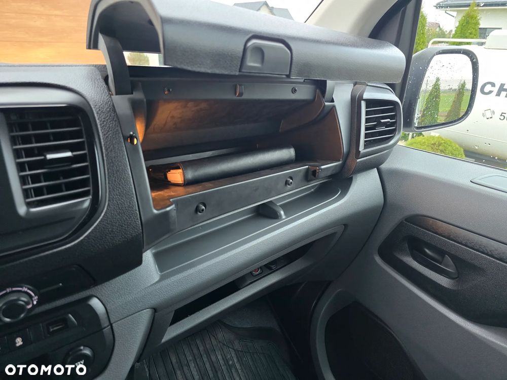 Toyota ProAce Kombi 2.0 D-4D Long 2,8t - 17