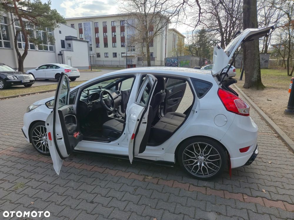 Ford Fiesta 1.6 EcoBoost ST - 9