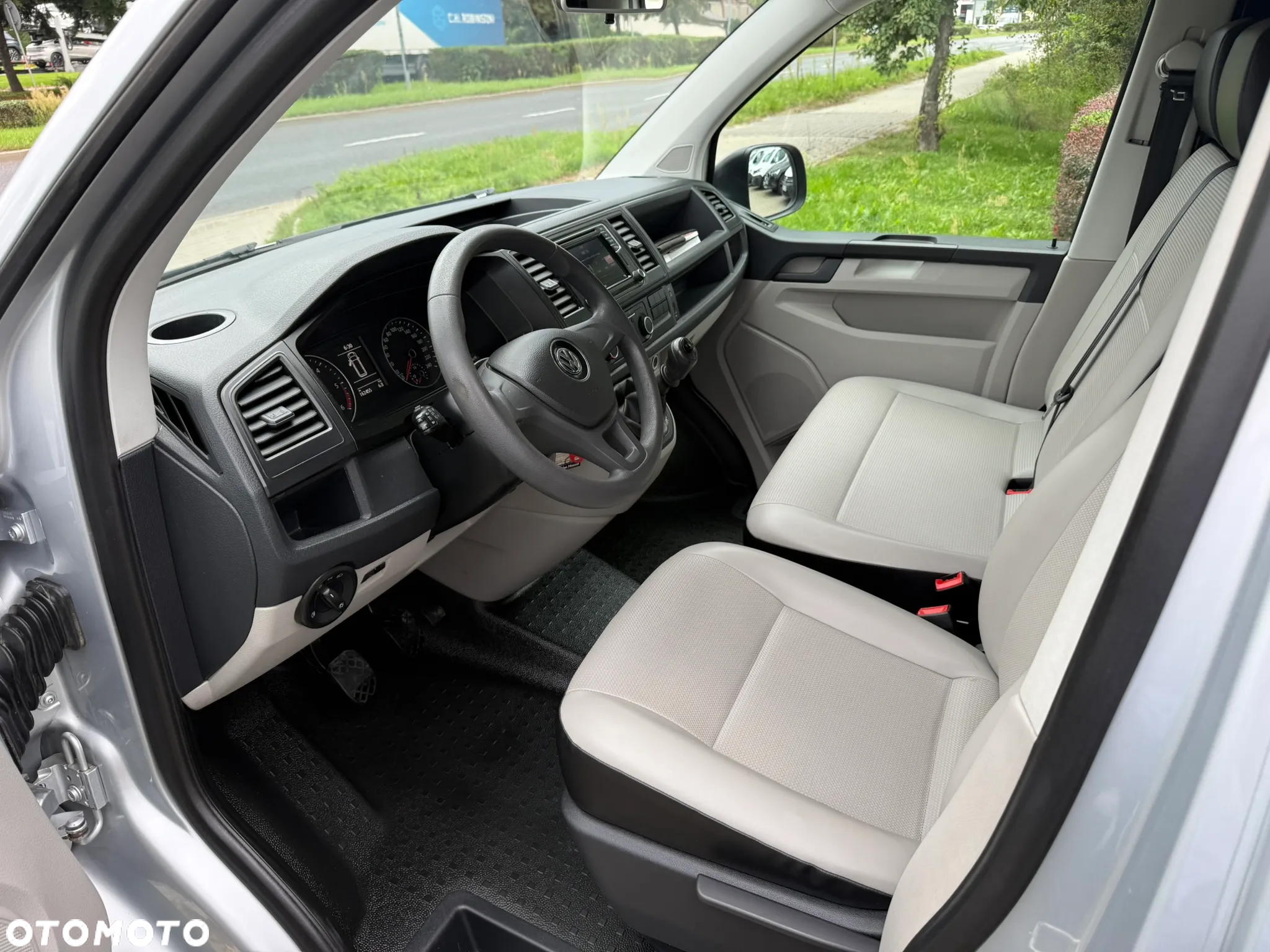 Volkswagen TRANSPORTER 2,0 TDI 102KM L2 DŁUGI NAWIGACJA / KLIMATYZACJA - 26
