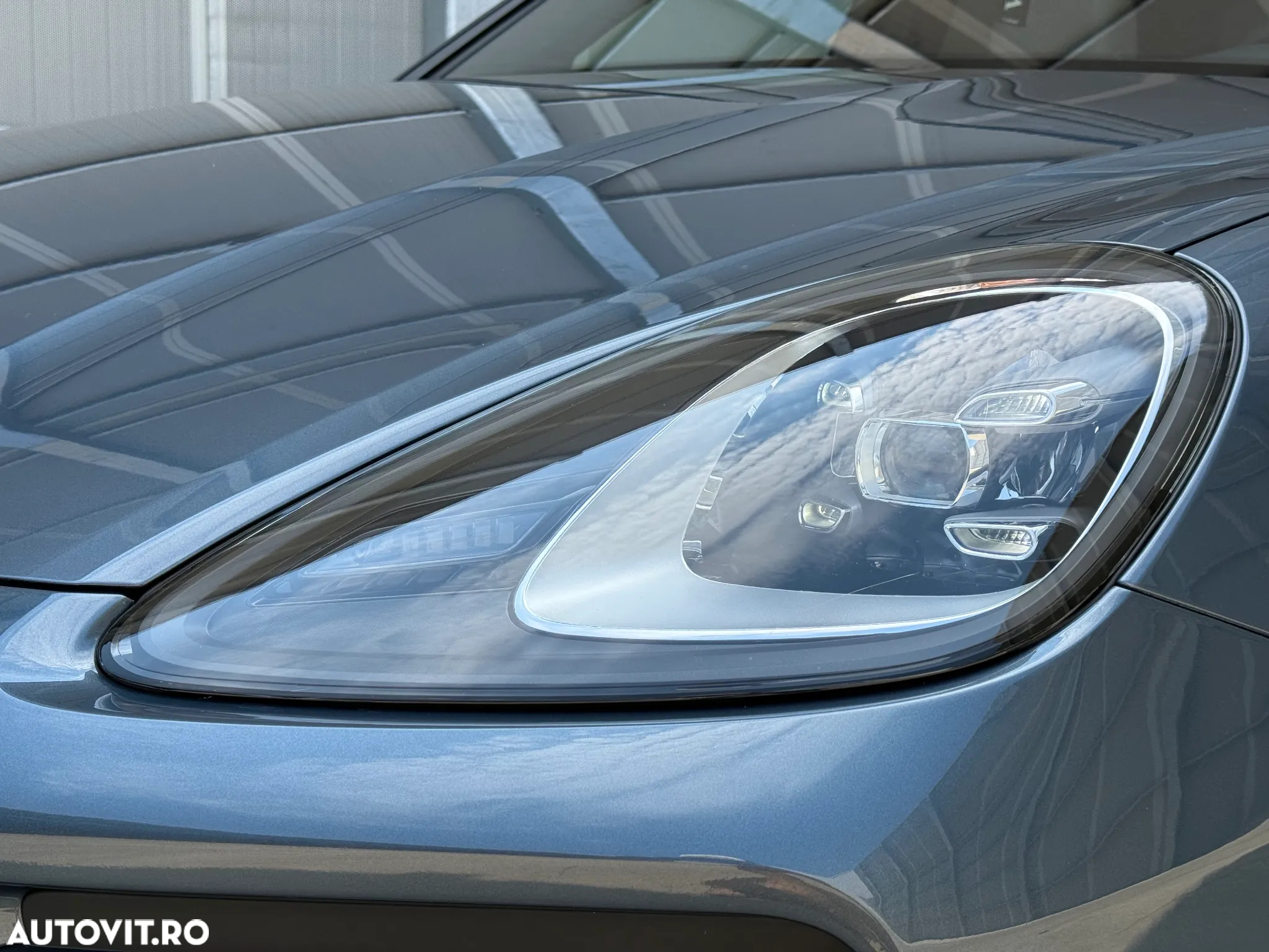 Porsche Cayenne Standard - 5