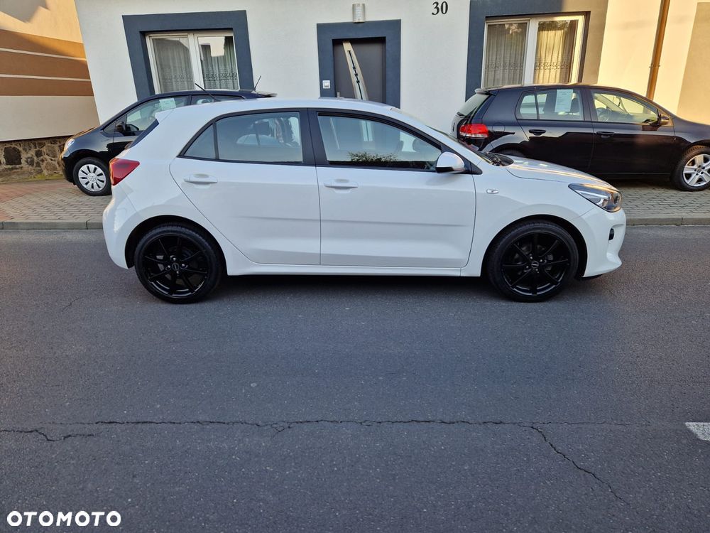 Kia Rio 1.2 Dream-Team Edition - 9