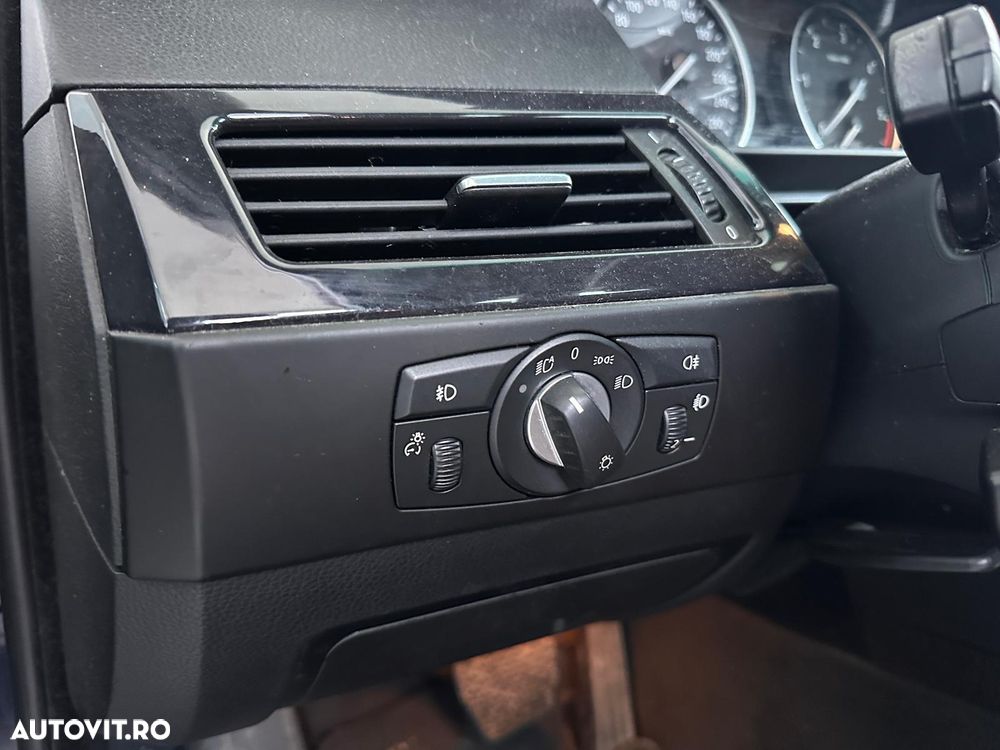 BMW Seria 5 520d Aut. - 10