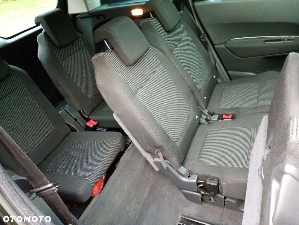 Peugeot 5008 - 35