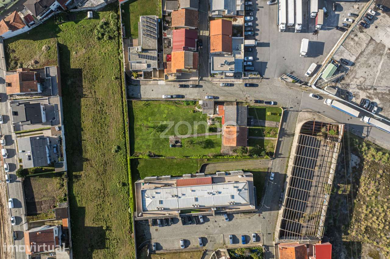 Moradia com terreno para construção - Leça da Palmeira - Grande imagem: 2/39