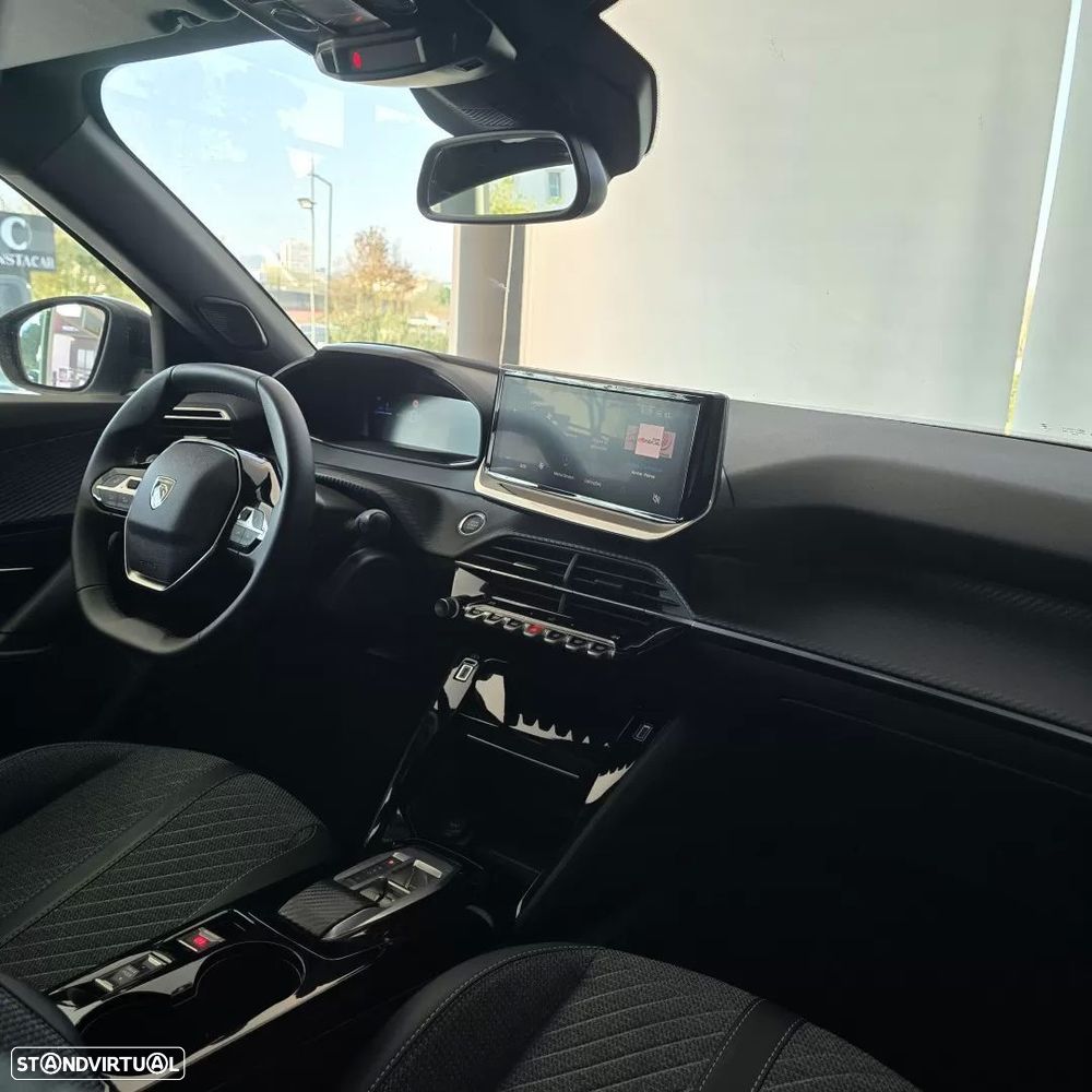Peugeot e-2008 54 kWh Allure - 35