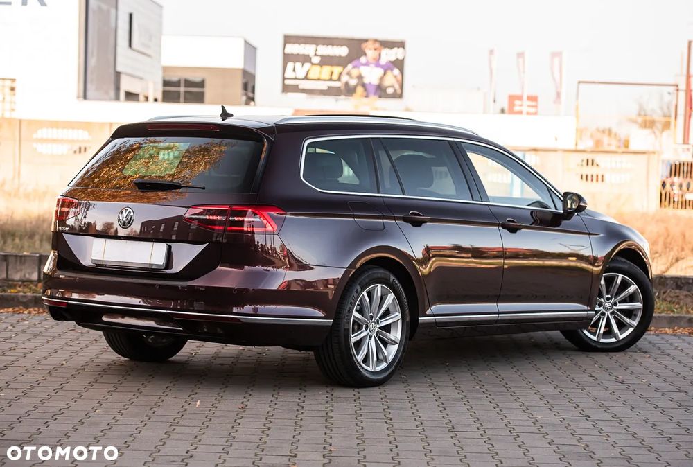 Volkswagen Passat Variant 1.8 TSI (BlueMotion Technology) DSG Highline - 13