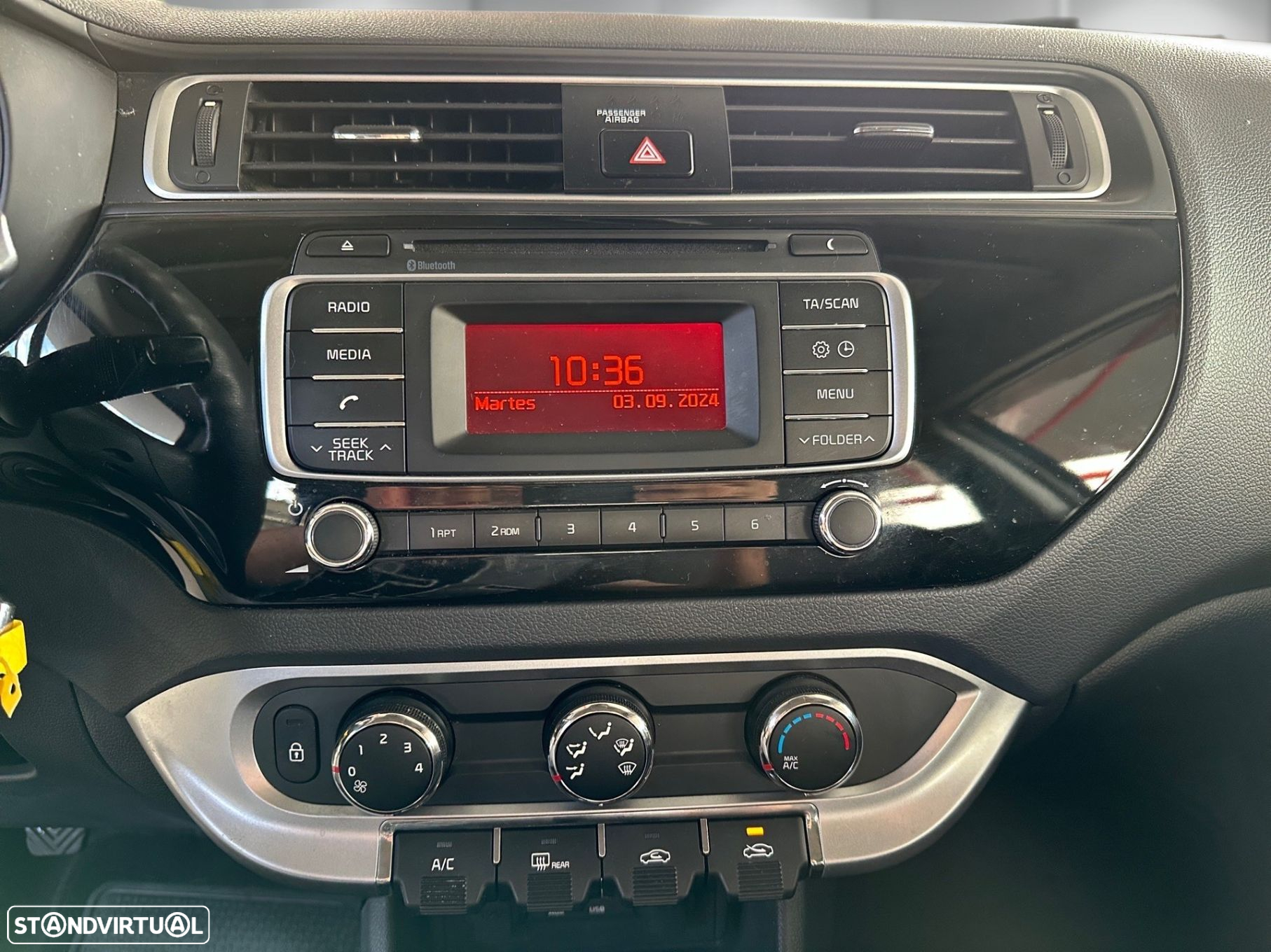 Kia Rio 1.2 CVVT EX - 9