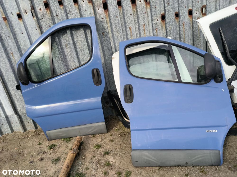 Trafic 2 vivaro drzwi lewe prawe przód przednie - 1
