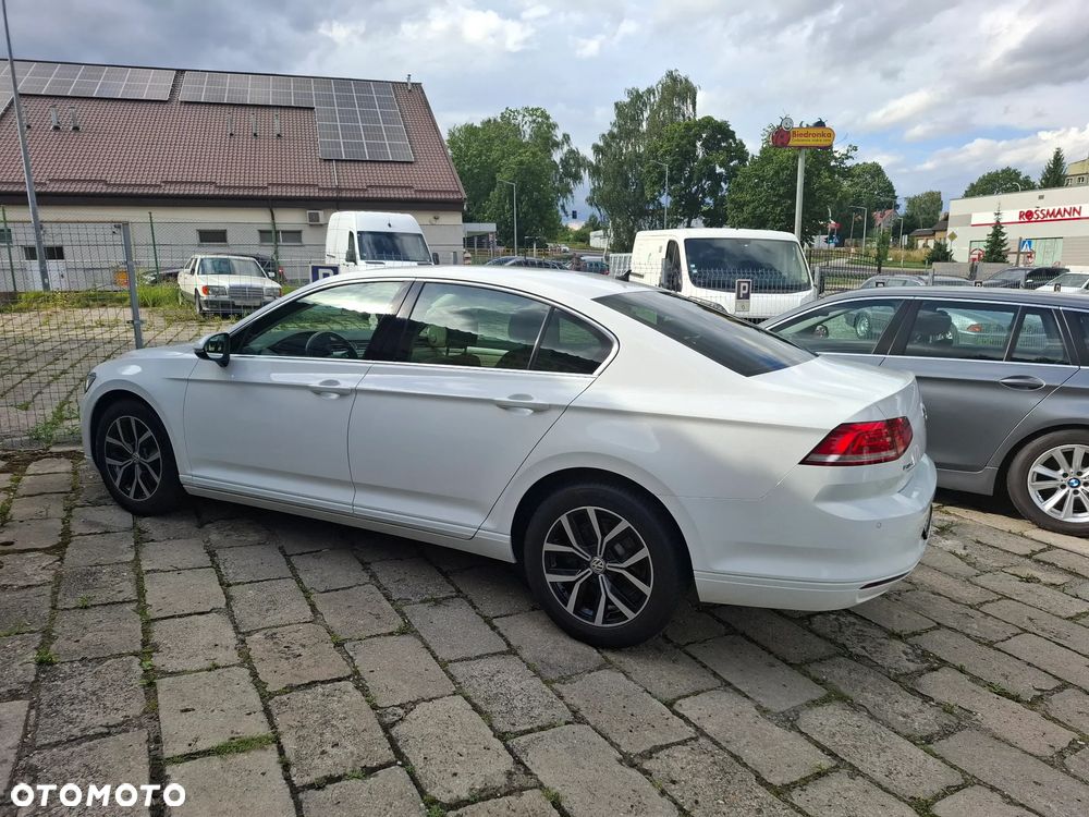 Volkswagen Passat 1.4 TSI BMT Comfortline - 33