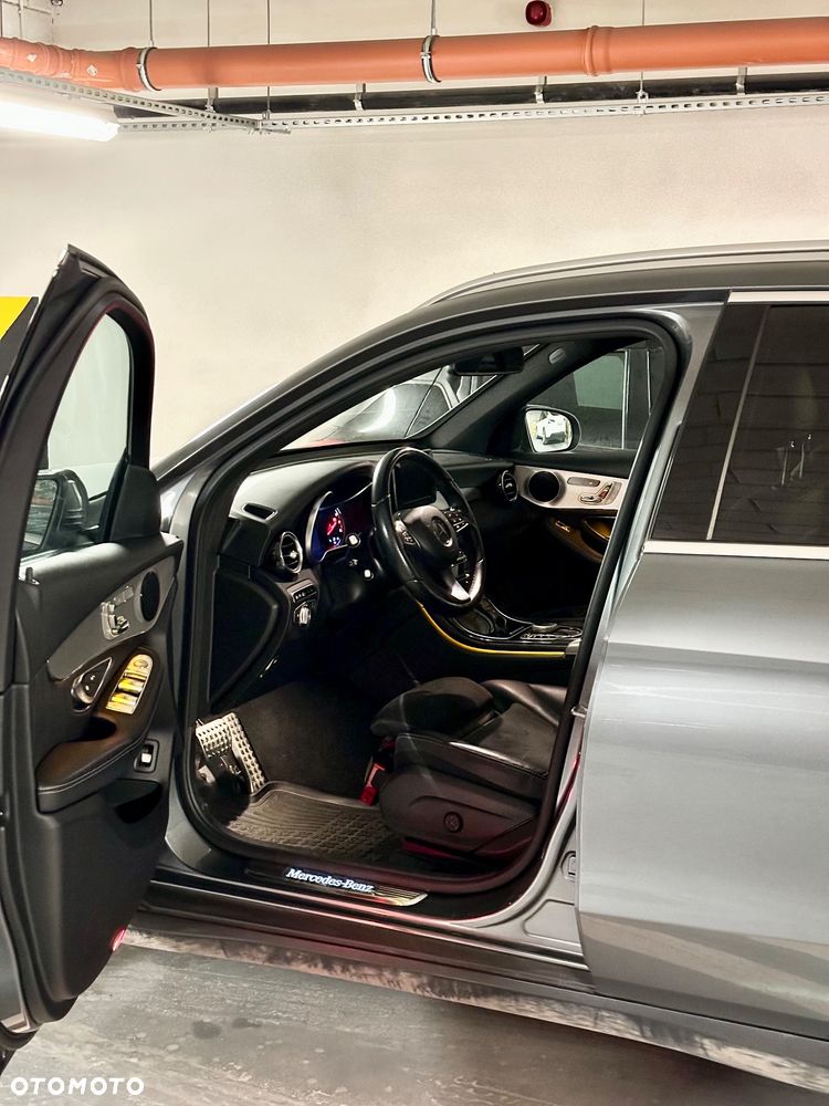 Mercedes-Benz GLC 250 4Matic 9G-TRONIC AMG Line - 7