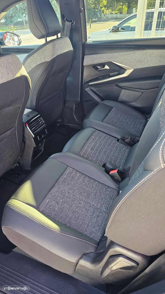 Peugeot 5008 Hybrid 145 e-DSC6 Allure - 41