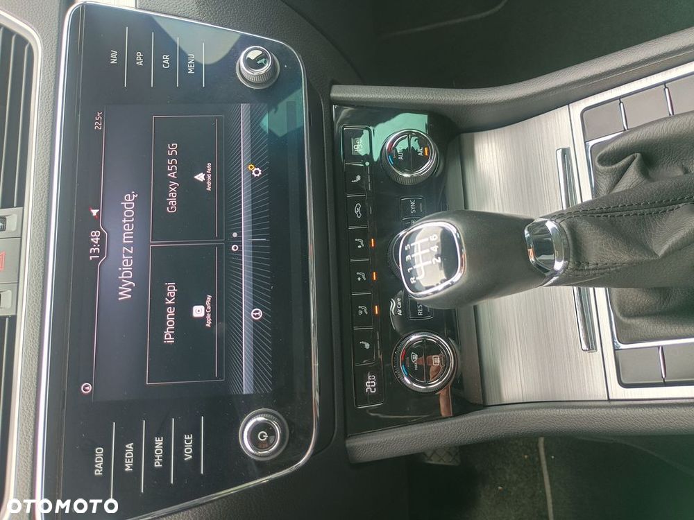 Skoda Superb 2.0 TDI SCR Ambition - 28
