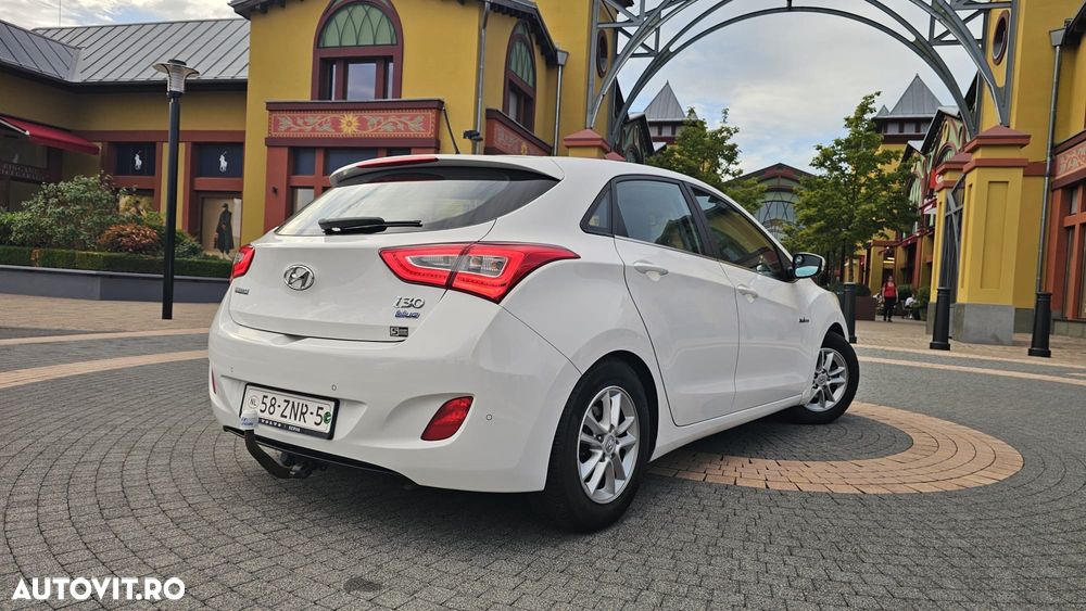 Hyundai i30 1.6 GDI Exclusive Special Edition - 4