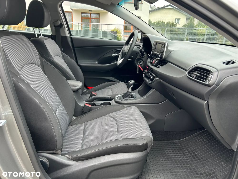 Hyundai i30 1.4 Classic + - 15