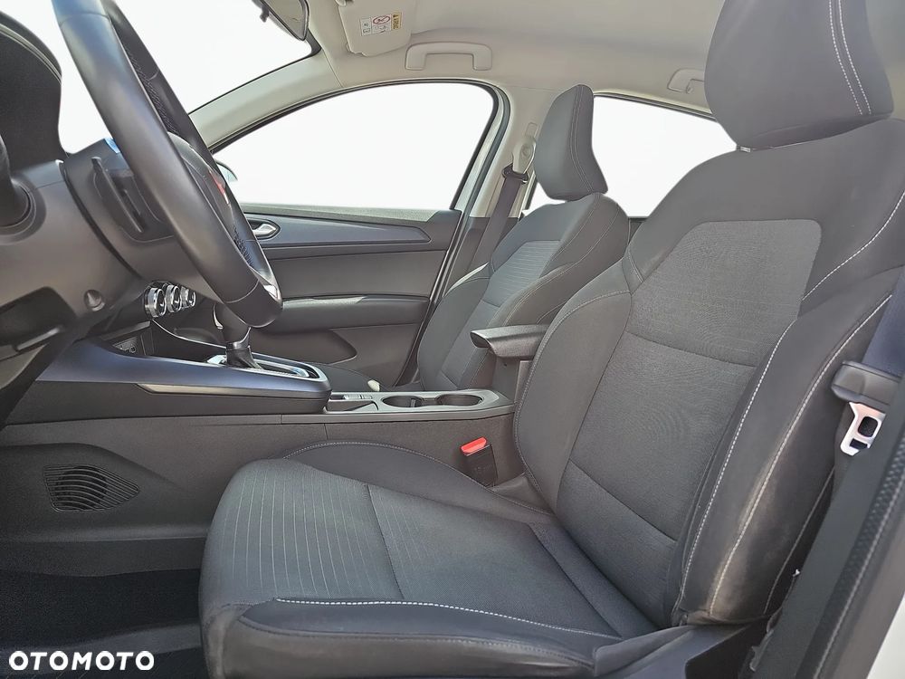 Renault Arkana 1.3 TCe mHEV Zen EDC - 24