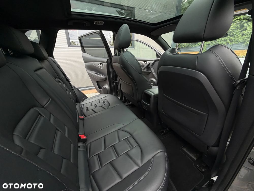 Nissan Qashqai 1.3 DIG-T DCT TEKNA+ - 17