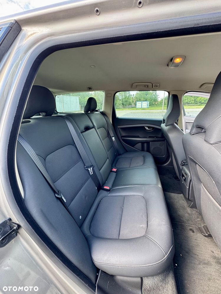 Volvo V70 2.0D Kinetic - 7