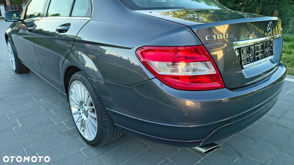 Mercedes-Benz Klasa C 180 Kompressor Automatik BlueEFFICIENCY - 11